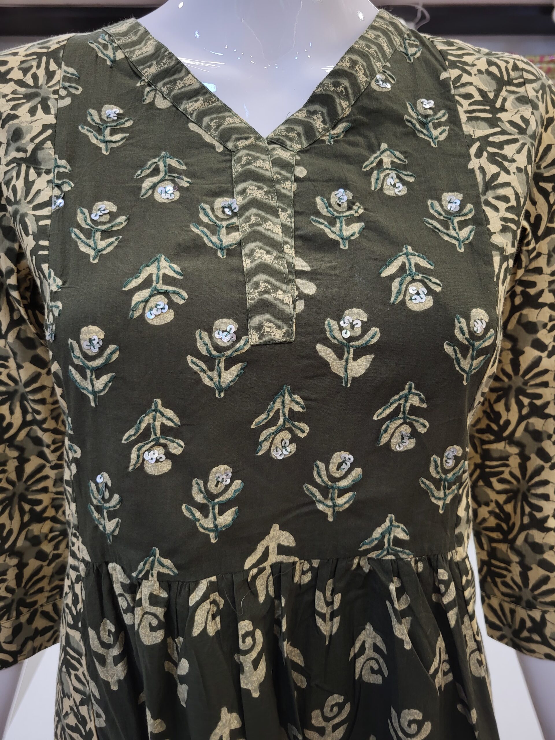 flared dark green cotton suit with dupatta flared dark green cotton suit with dupatta